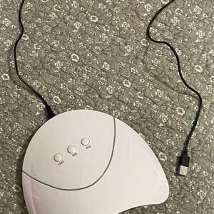 LED-UV-NAIL-LAMP White 
White USB-Powered Device with Buttons